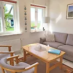 Gaestehaus Neuwarft Apartment Langeness