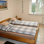 Apartment Gaestehaus Neuwarft