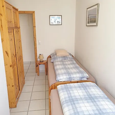 Gaestehaus Neuwarft דירה *